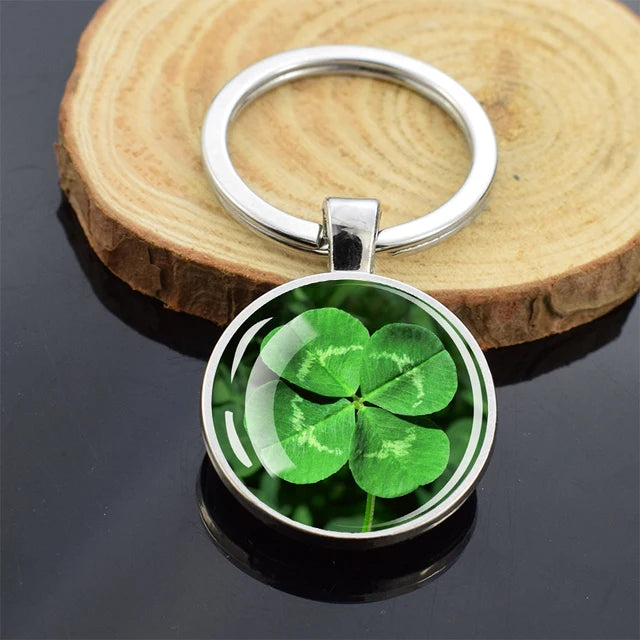 Four-Leaf Clover Keychains Glass Cabochon Double Sides Pendant Key Chain Lucky St Patrick'S Day Irish Jewelry Keyring Gift