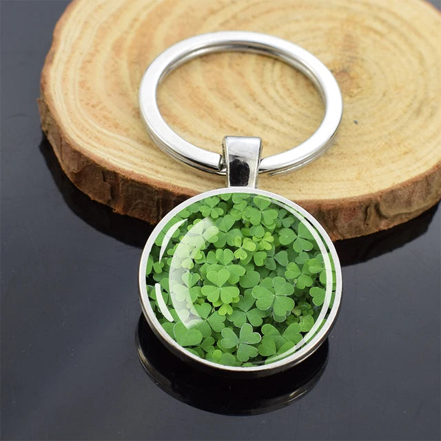 Four-Leaf Clover Keychains Glass Cabochon Double Sides Pendant Key Chain Lucky St Patrick'S Day Irish Jewelry Keyring Gift