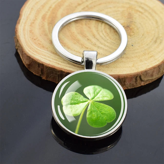 Four-Leaf Clover Keychains Glass Cabochon Double Sides Pendant Key Chain Lucky St Patrick'S Day Irish Jewelry Keyring Gift