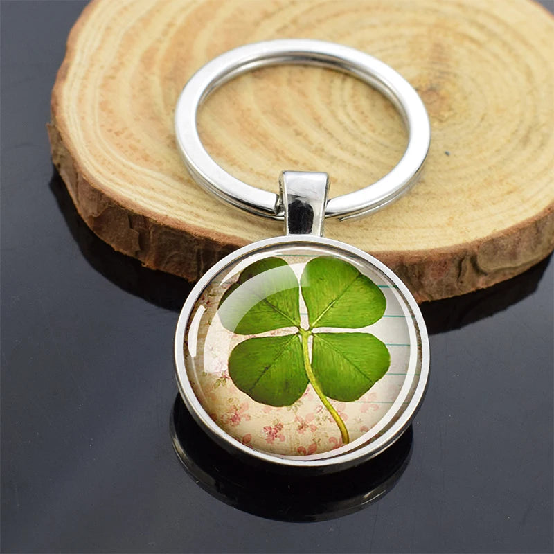 Four-Leaf Clover Keychains Glass Cabochon Double Sides Pendant Key Chain Lucky St Patrick'S Day Irish Jewelry Keyring Gift